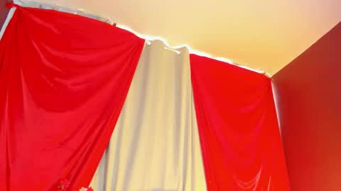 Wini Fer online show from 11/08/25, 01:55