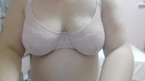 Winnie online show from 04/20/26, 03:31