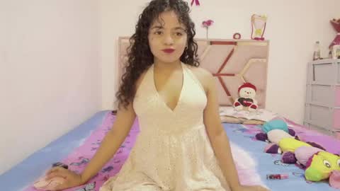 Snapshot of winnifer_gonzalez chatting on 05/26/26, 03:46 Winnifer Gonzalez online show from 05/26/26, 03:46
