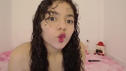  Winnifer Gonzalez  online show from 07/02/26, 03:17