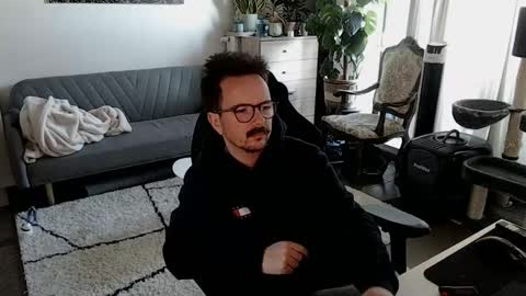 cream36 online show from 11/30/25, 09:35