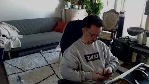 cream36 online show from 12/05/25, 10:57