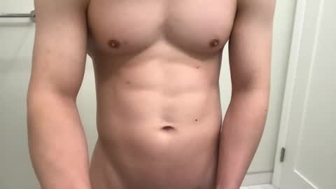 Snapshot of winsome_naked_gentleman chatting on 01/05/25, 01:45 WInsome online show from 01/05/25, 01:45