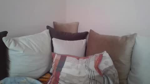 Snapshot of winston1982q chatting on 03/01/26, 12:51 winston1982q online show from 03/01/26, 12:51