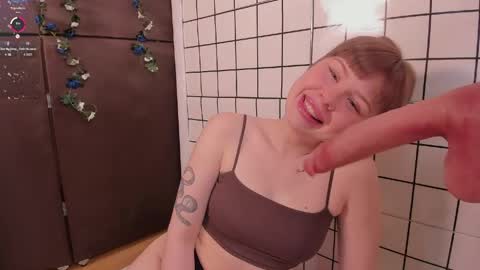 Sophie weight 50kg height 160 online show from 04/15/26, 08:21