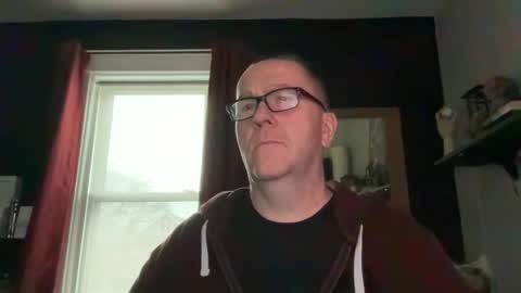 Snapshot of wintyr chatting on 12/15/24, 06:59 wintyr online show from 12/15/24, 06:59