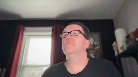 Snapshot of wintyr chatting on 11/15/25, 03:52 wintyr online show from 11/15/25, 03:52