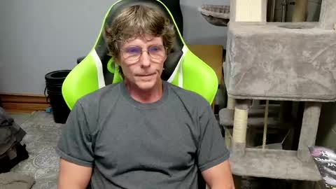 Snapshot of wirehead1970 chatting on 09/12/25, 01:49 wirehead1970 online show from 09/12/25, 01:49