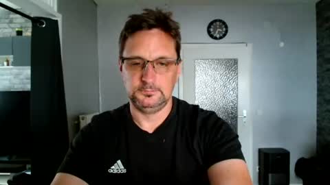 Snapshot of wirzwei8883 chatting on 06/29/26, 01:33 Dirty online show from 06/29/26, 01:33