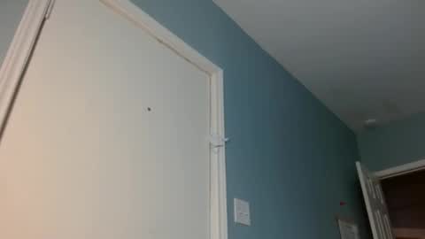 Snapshot of wishhwashy22 chatting on 01/28/25, 04:41 Chanel online show from 01/28/25, 04:41