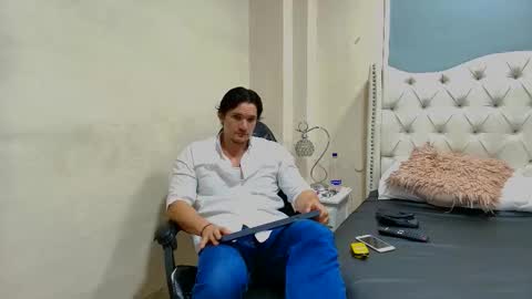 Wiston online show from 02/11/26, 02:22