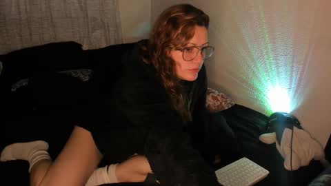 Snapshot of witch_eyes chatting on 03/11/26, 04:24 Anghel online show from 03/11/26, 04:24