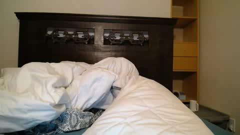 Annie online show from 12/04/25, 08:45