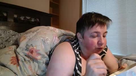 Annie online show from 12/18/25, 10:27