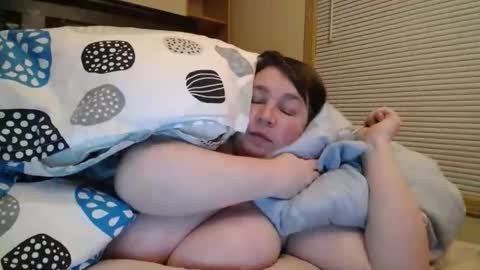 Annie online show from 02/16/26, 07:26