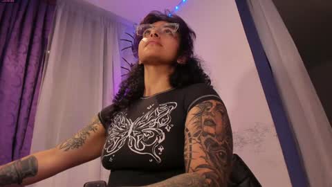    Luna Violeta  A r t i s t  online show from 01/03/25, 02:32