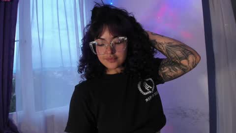     Luna Violeta  A r t i s t  online show from 01/03/25, 10:51