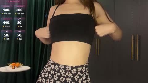 Isobelle online show from 02/19/25, 01:39