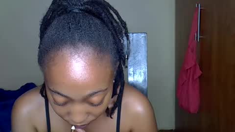 Snapshot of wizzia_khalifa chatting on 01/29/25, 11:56 girlie o online show from 01/29/25, 11:56