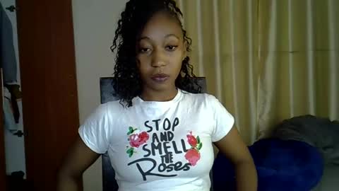 Snapshot of wizzia_khalifa chatting on 02/26/25, 05:53 girlie o online show from 02/26/25, 05:53