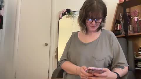 Snapshot of wldntulik2no chatting on 03/07/25, 05:06 Moth online show from 03/07/25, 05:06