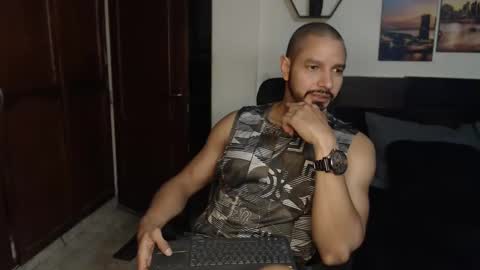 Snapshot of wncmodels chatting on 01/08/25, 03:19 Magnus Dark independent model online show from 01/08/25, 03:19