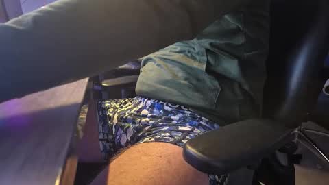 wnhz27 online show from 11/24/25, 01:49