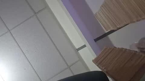 wnhz27 online show from 02/03/26, 02:53