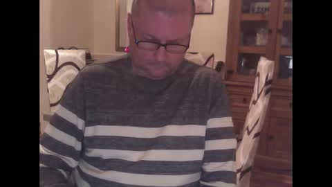 Snapshot of wobble444 chatting on 06/08/26, 10:54 wobble444 online show from 06/08/26, 10:54
