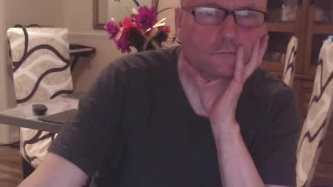 Snapshot of wobble444 chatting on 06/12/26, 12:31 wobble444 online show from 06/12/26, 12:31