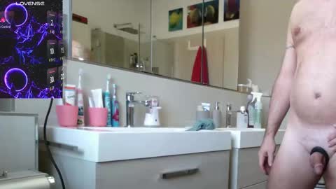 Snapshot of woissii chatting on 02/28/26, 12:39 Horny Guy online show from 02/28/26, 12:39