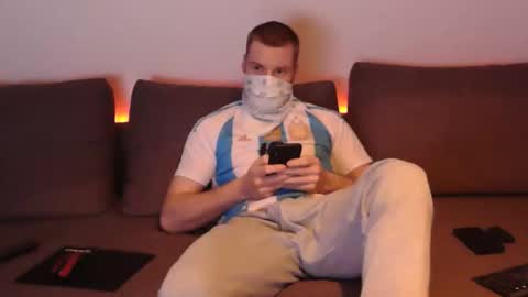 wolf021221 online show from 04/03/26, 02:37