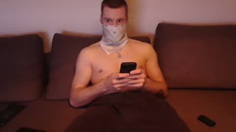 wolf021221 online show from 04/07/26, 08:37