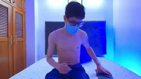 Snapshot of wolfan_sky chatting on 01/17/25, 11:17  W O L F  online show from 01/17/25, 11:17