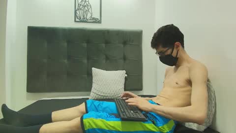 Snapshot of wolfan_sky chatting on 02/04/25, 05:23  W O L F  online show from 02/04/25, 05:23