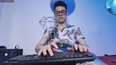 Snapshot of wolfan_sky chatting on 09/12/25, 11:32  W O L F  online show from 09/12/25, 11:32
