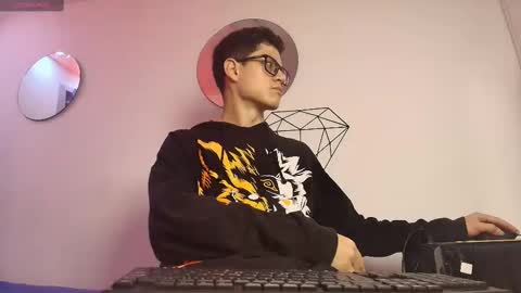 Snapshot of wolfan_sky chatting on 09/25/25, 11:36  W O L F  online show from 09/25/25, 11:36