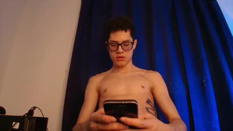 Snapshot of wolfan_sky chatting on 10/14/25, 11:33  W O L F  online show from 10/14/25, 11:33