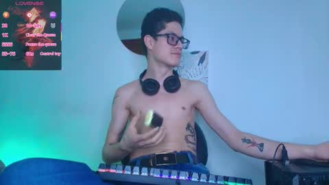  W O L F  online show from 03/05/26, 12:12