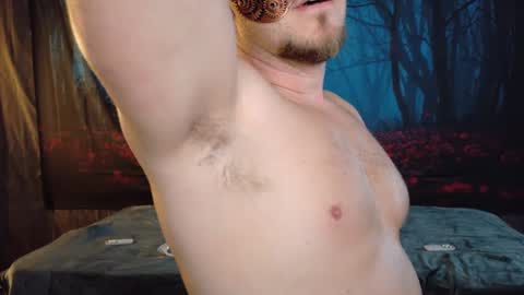 Snapshot of wolfie_solo chatting on 09/20/25, 03:18 Wolfie online show from 09/20/25, 03:18