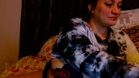 Snapshot of wolfiehoney chatting on 04/02/26, 05:27 wolfiehoney online show from 04/02/26, 05:27