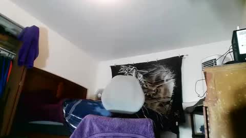 wolfman79 online show from 10/27/25, 11:03