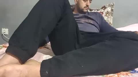 Snapshot of wolfrot chatting on 12/11/24, 01:05 wolf boy online show from 12/11/24, 01:05