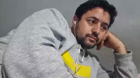 Snapshot of wolfrot chatting on 02/04/25, 10:24 wolf boy online show from 02/04/25, 10:24