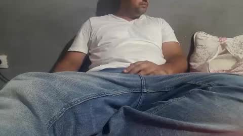 Snapshot of wolfrot chatting on 09/22/25, 03:08 wolf boy online show from 09/22/25, 03:08