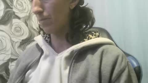 wolfxsnow online show from 05/18/26, 08:42