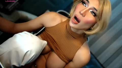 Julia online show from 02/25/26, 04:22