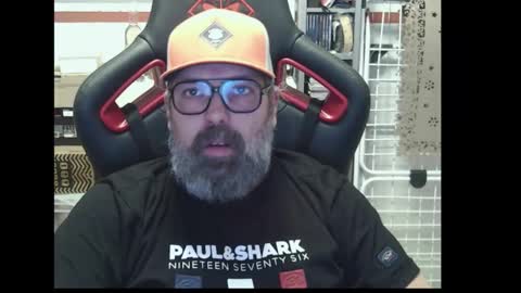 Snapshot of womenizzeer chatting on 12/19/25, 04:58 Adam online show from 12/19/25, 04:58