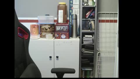 Snapshot of womenizzeer chatting on 01/07/26, 03:03 Adam online show from 01/07/26, 03:03