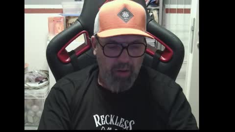 Snapshot of womenizzeer chatting on 01/08/26, 11:51 Adam online show from 01/08/26, 11:51